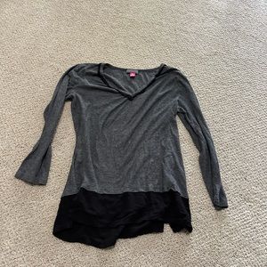 Black and grey xs Vince camuto long sleeve